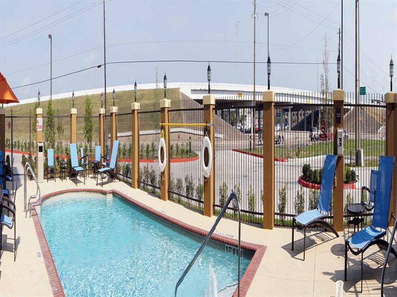 Hampton Inn And Suites Houston Pasadena Bagian luar foto